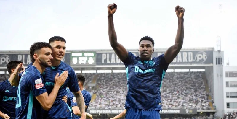 Буде-Глимт - Порту Буде-Глимт - Порту