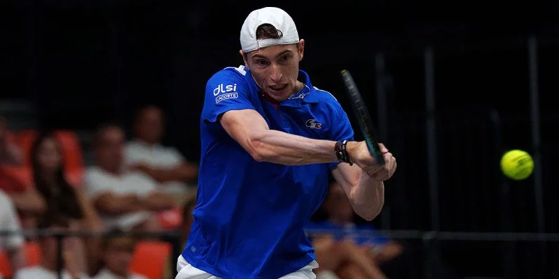 Синтаро Мотидзуки - Уго Умбер