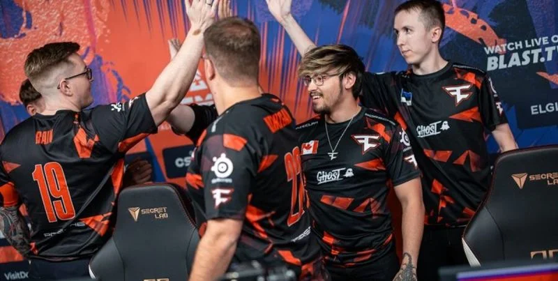 Team Liquid - FaZe Clan Team Liquid - FaZe Clan