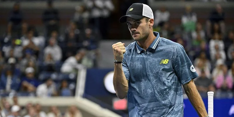 Томми Пол - Томаш Махач