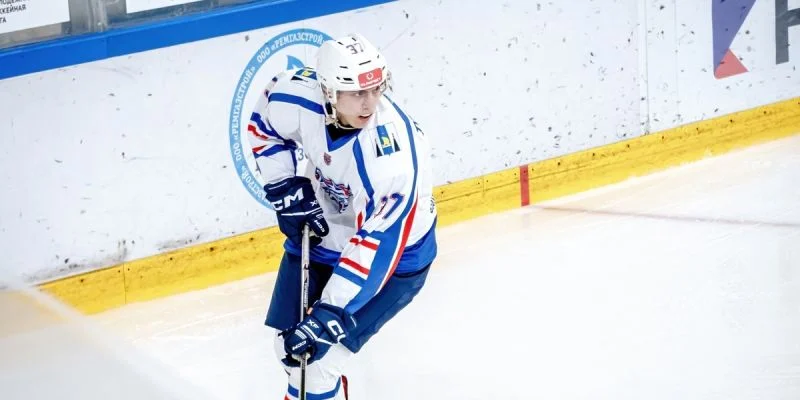 Сахалинские Акулы - Крылья Советов