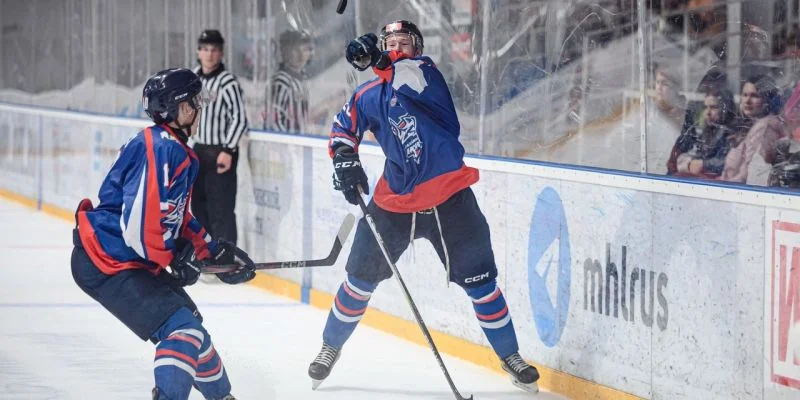 Сахалинские Акулы - Крылья Советов Сахалинские Акулы - Крылья Советов