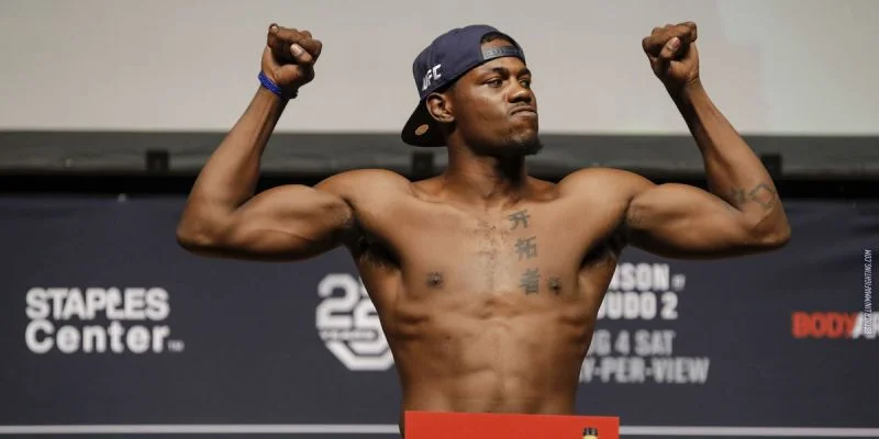 Роман Долидзе - Кевин Холланд