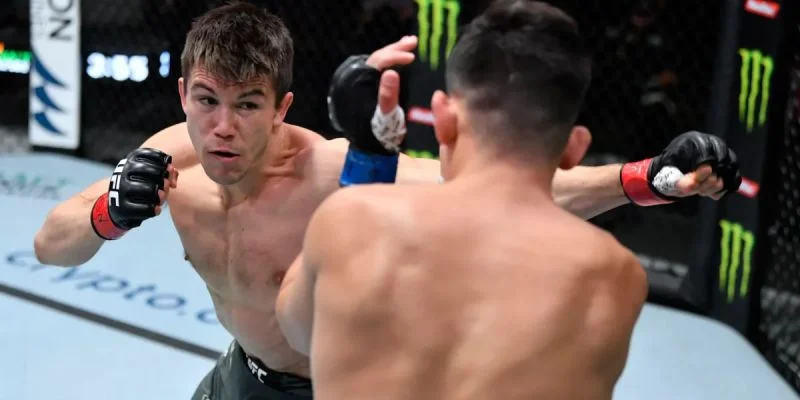 Остин Хаббард - Александр Эрнандес