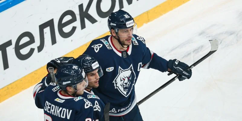 Нефтехимик - Амур