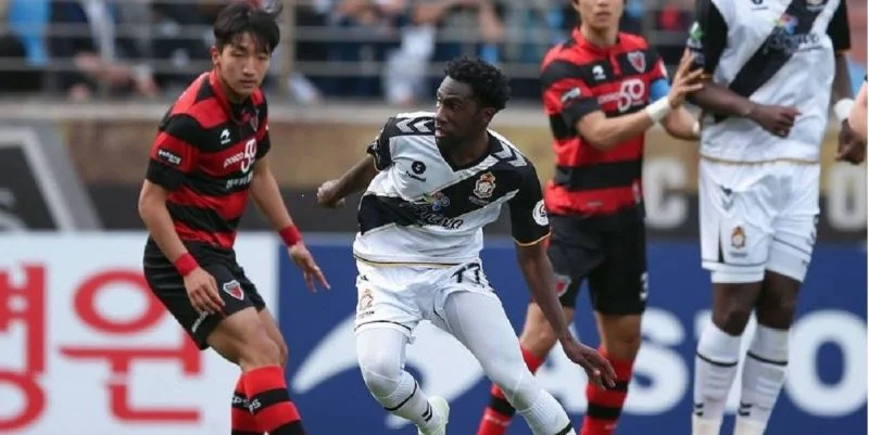 Пхохан Стилерс - Сувон Пхохан Стилерс - Сувон