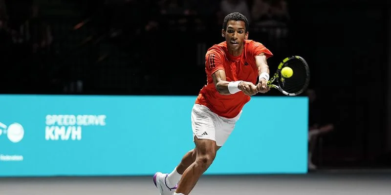 Феликс Оже-Альяссим - Себастьян Баес