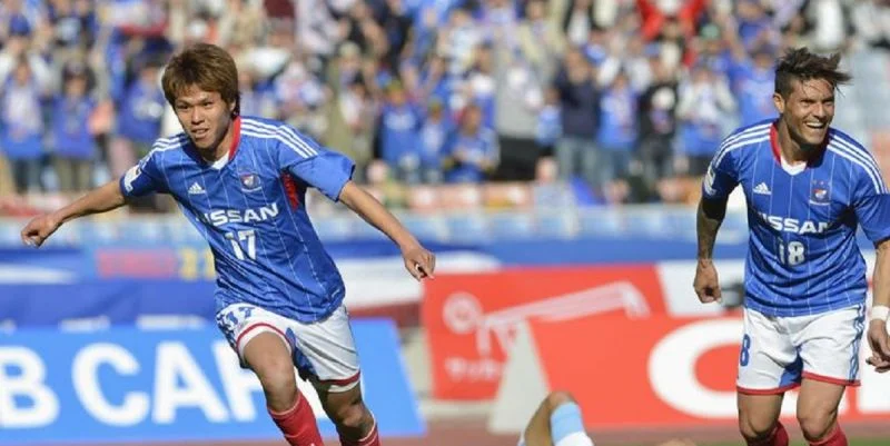 Йокогама Маринос - Гамба Осака Йокогама Маринос - Гамба Осака