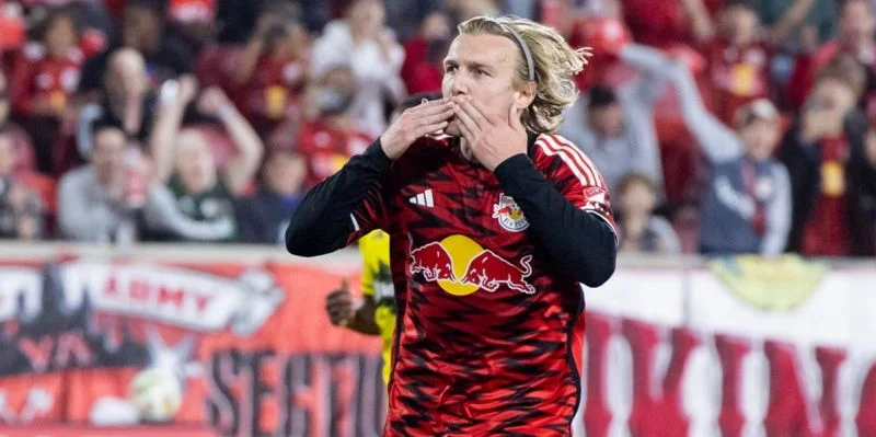 Коламбус - Нью-Йорк Ред Буллс Коламбус - Нью-Йорк Ред Буллс