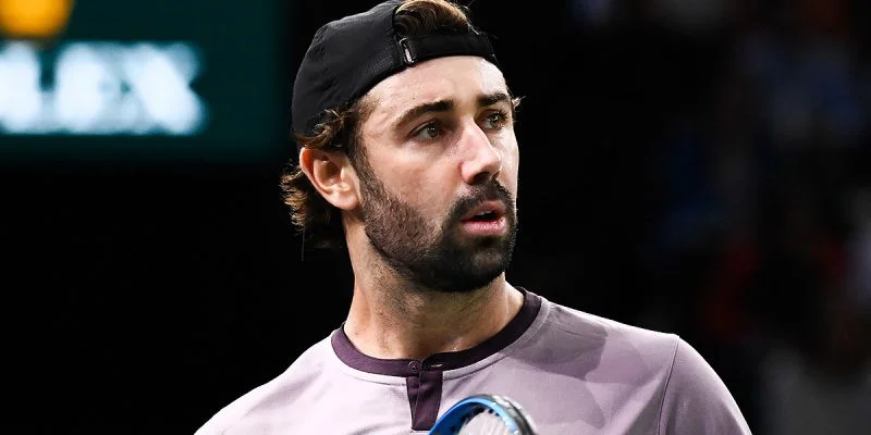 Джордан Томпсон - Адриан Маннарино