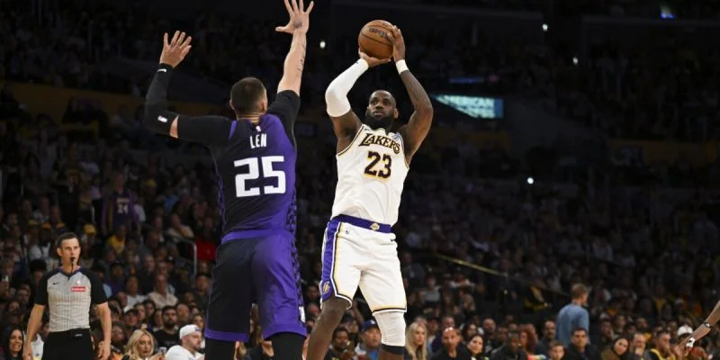 Детройт - Лейкерс