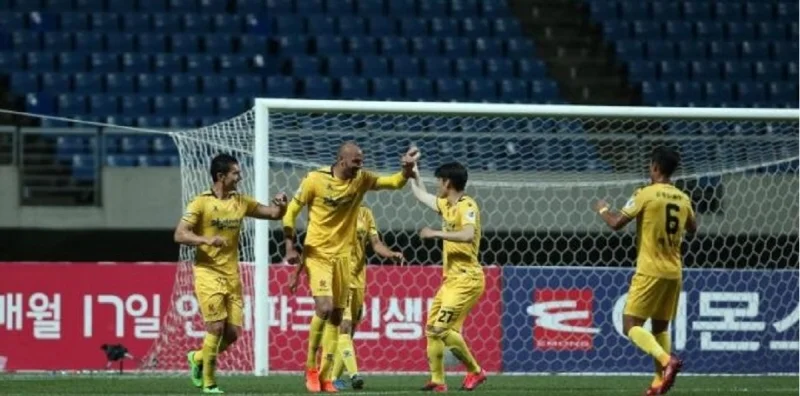 Кванджу - Шанхай Шэньхуа