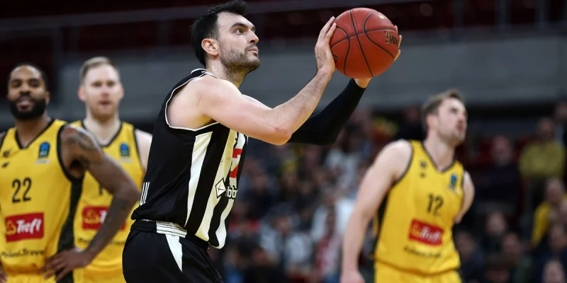 Бешикташ - Бахчешехир Университет Бешикташ - Бахчешехир Университет