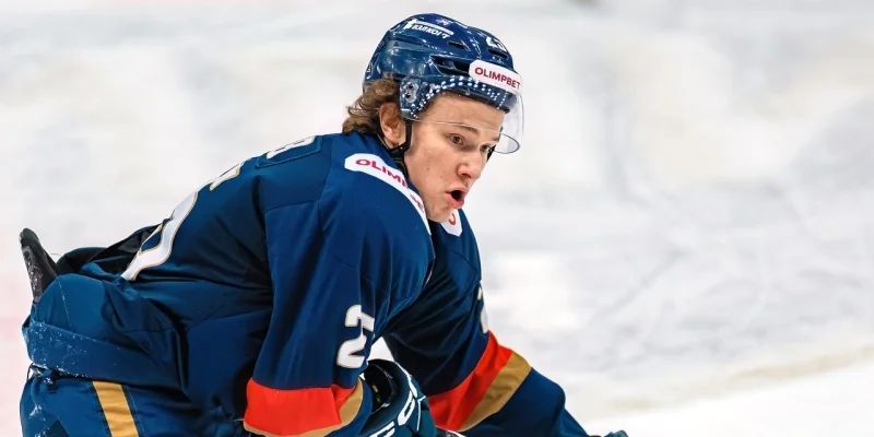 Олимпия Кирово-Чепецк - Кристалл