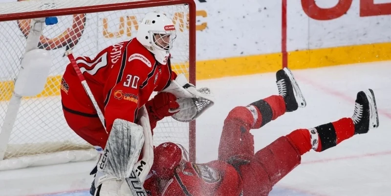 Горняк - Молот Горняк - Молот