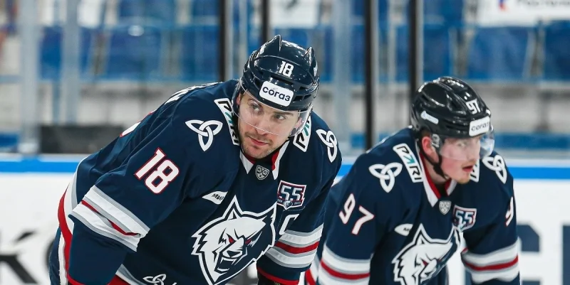 Нефтехимик - Трактор Нефтехимик - Трактор