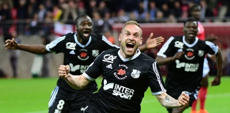 Амьен - Бастия Амьен - Бастия