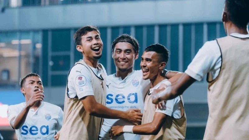 Лайон Сити - Бурирам Юнайтед