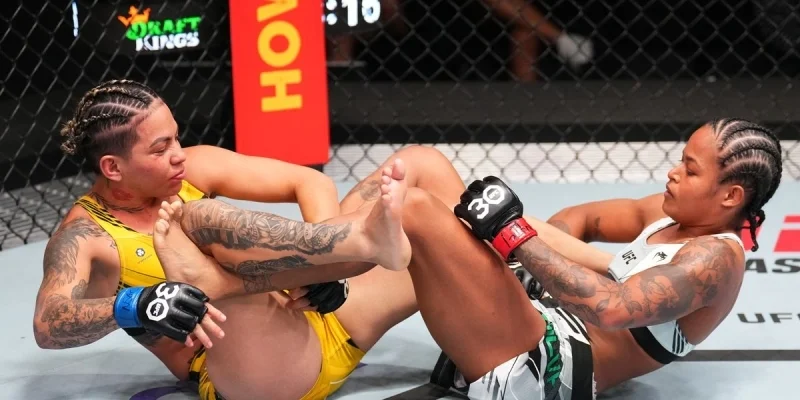 Анджела Хилл - Кетлин Соуза Анджела Хилл - Кетлин Соуза