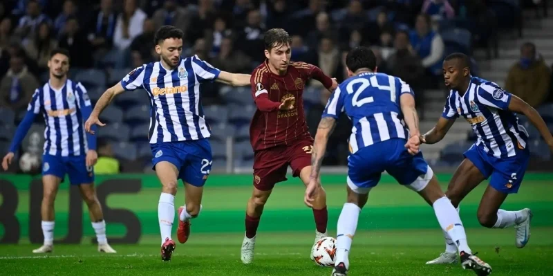 Рома - Порту