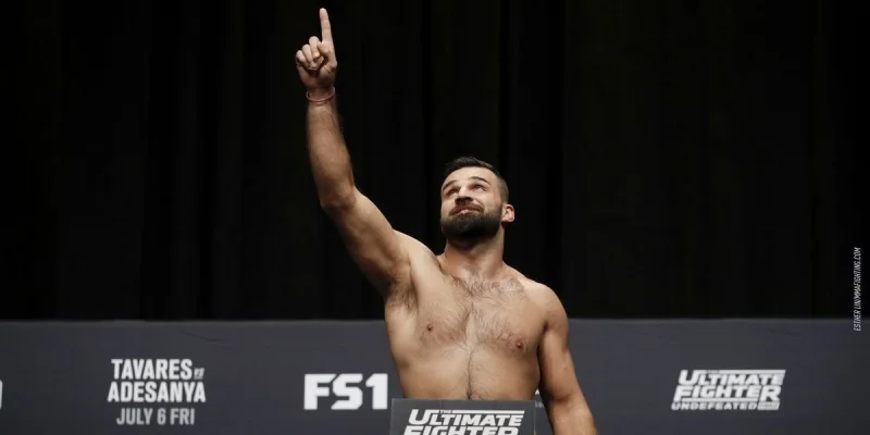 Коди Брендедж - Джулиан Маркес Коди Брендедж - Джулиан Маркес