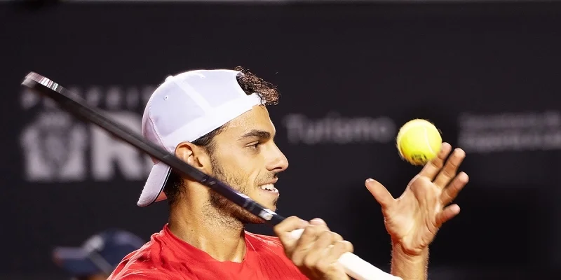 Ботик Ван де Зандшульп - Франциско Черундоло