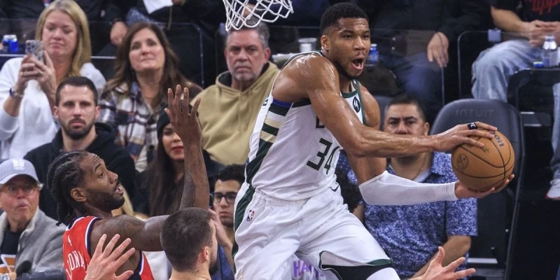 Милуоки - Лейкерс Милуоки - Лейкерс