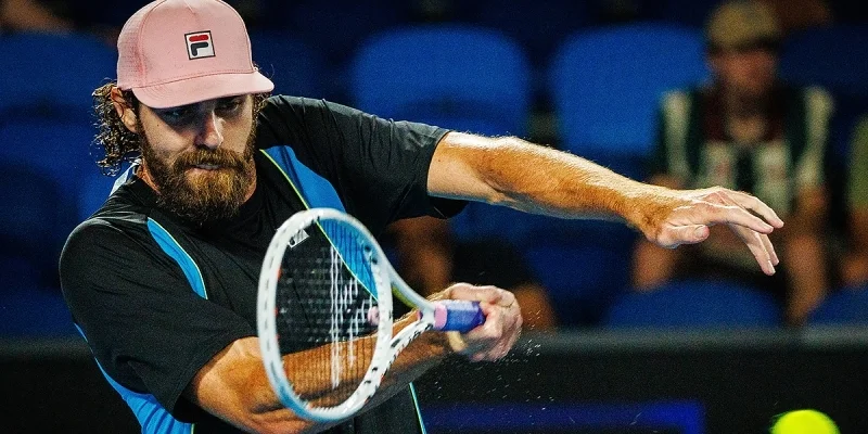 Кристофер Юбэнкс - Рейли Опелка