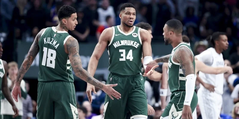 Сакраменто - Милуоки Сакраменто - Милуоки