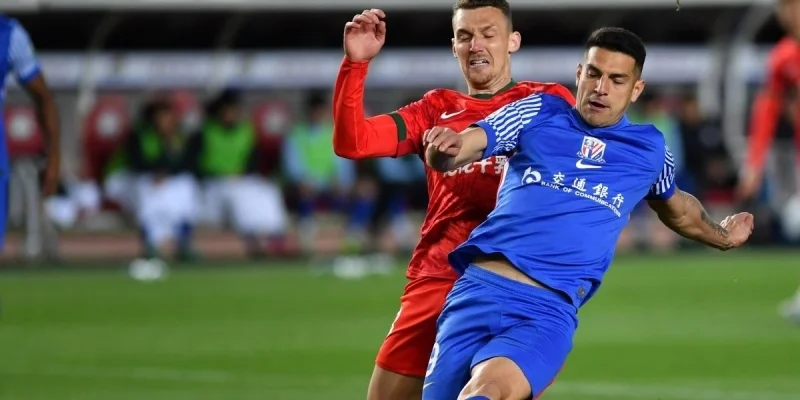 Шанхай Шэньхуа - Юннань Юкунь