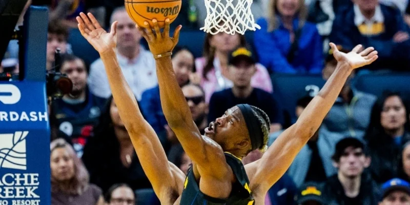 Финикс - Голден Стэйт Финикс - Голден Стэйт