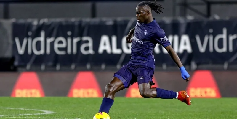 Жил Висенте - Витория Гимарайнш Жил Висенте - Витория Гимарайнш