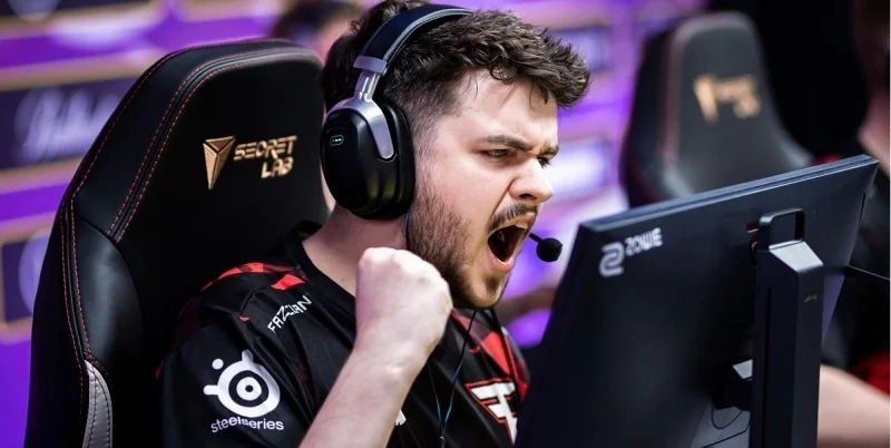 Тим Falcons - FaZe Clan Тим Falcons - FaZe Clan