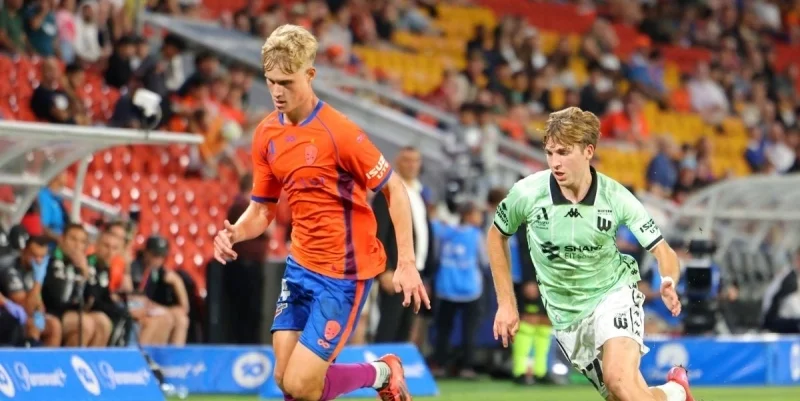 Брисбен Роар - Веллингтон Феникс Брисбен Роар - Веллингтон Феникс