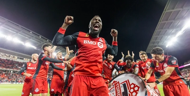 Торонто - Нью-Йорк Сити Торонто - Нью-Йорк Сити