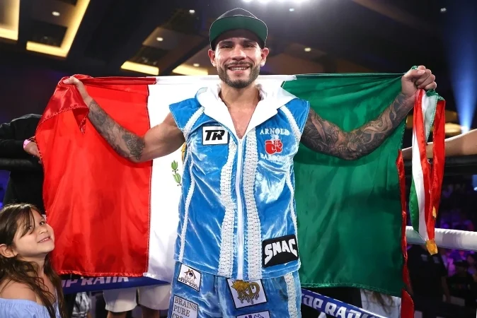 Теофимо Лопес - Арнольд Барбоза Теофимо Лопес - Арнольд Барбоза