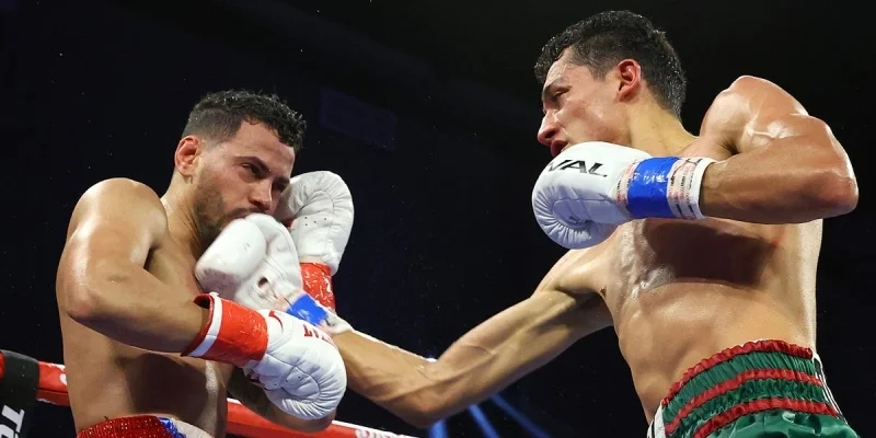 Рафаэль Эспиноса - Эдвард Васкес Рафаэль Эспиноса - Эдвард Васкес