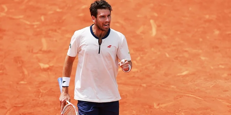 Кристофер О'Коннелл - Кэмерон Норри