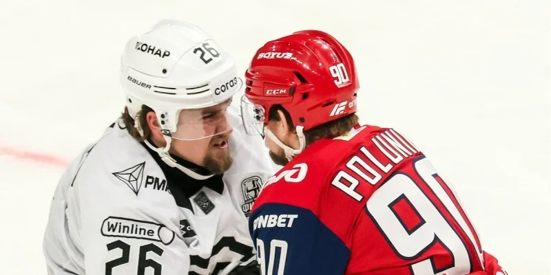 Локомотив - Трактор