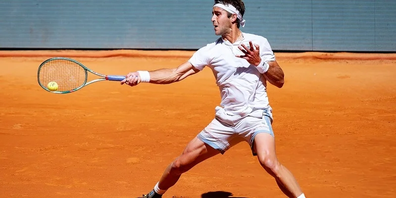 Томас Этчеверри - Иржи Лехечка Томас Этчеверри - Иржи Лехечка