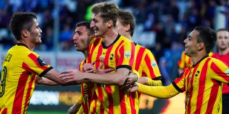 Алания Владикавказ - Нефтехимик