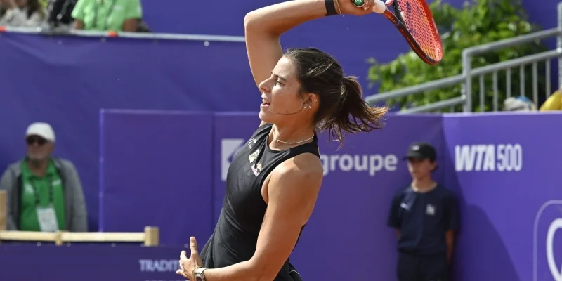 Джессика Бусас Манейро - Эмма Наварро