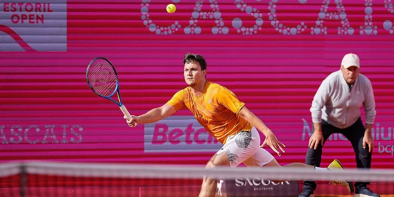 Кантен Гали - Миомир Кечманович