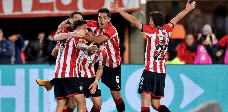 Эстудиантес - Алдосиви