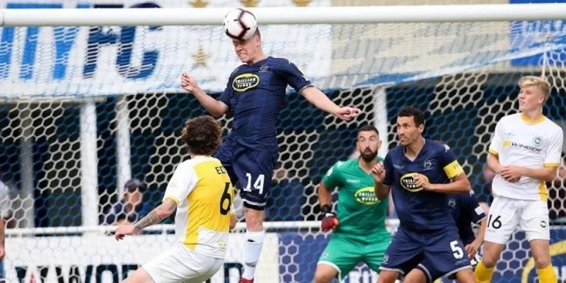 Сент-Джордж Уиллавонг - Истерн Сабербс Сент-Джордж Уиллавонг - Истерн Сабербс