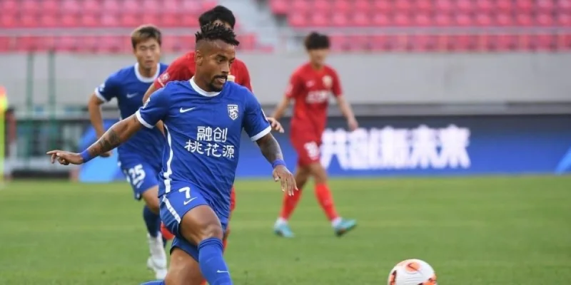 Ухань Три Таунс - Циндао Ухань Три Таунс - Циндао