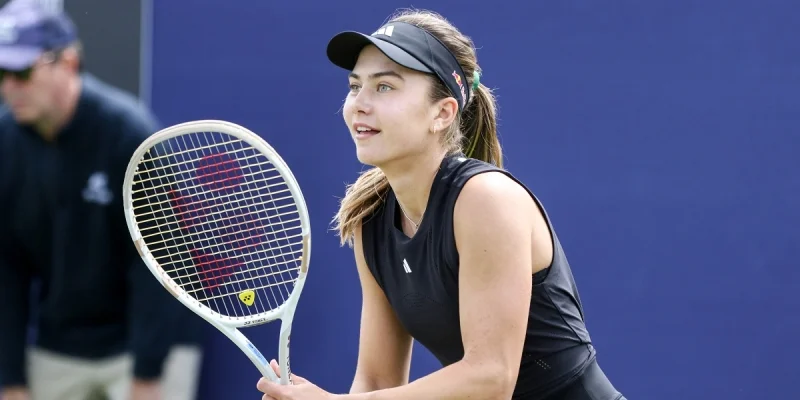 Ива Йович - Талия Гибсон