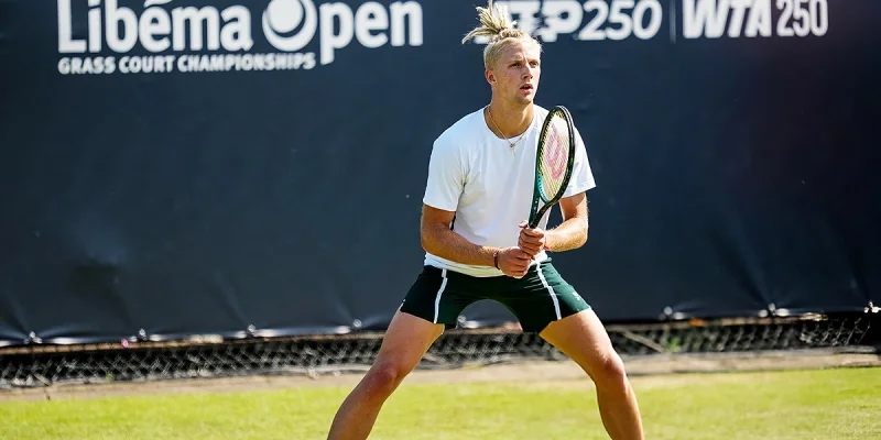 Зизу Бергс - Марк Лаял