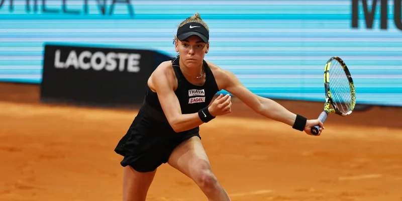 Сара Бейлек - Нурия Парризас-Диас