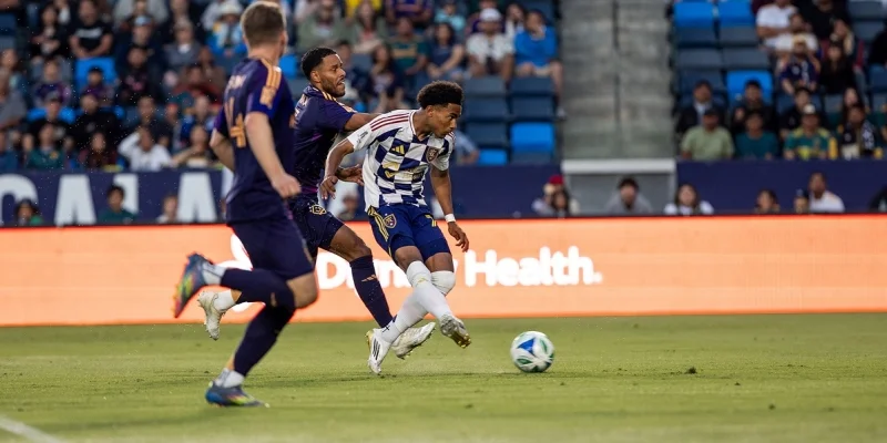 Солт Лэйк - ДС Юнайтед Солт Лэйк - ДС Юнайтед